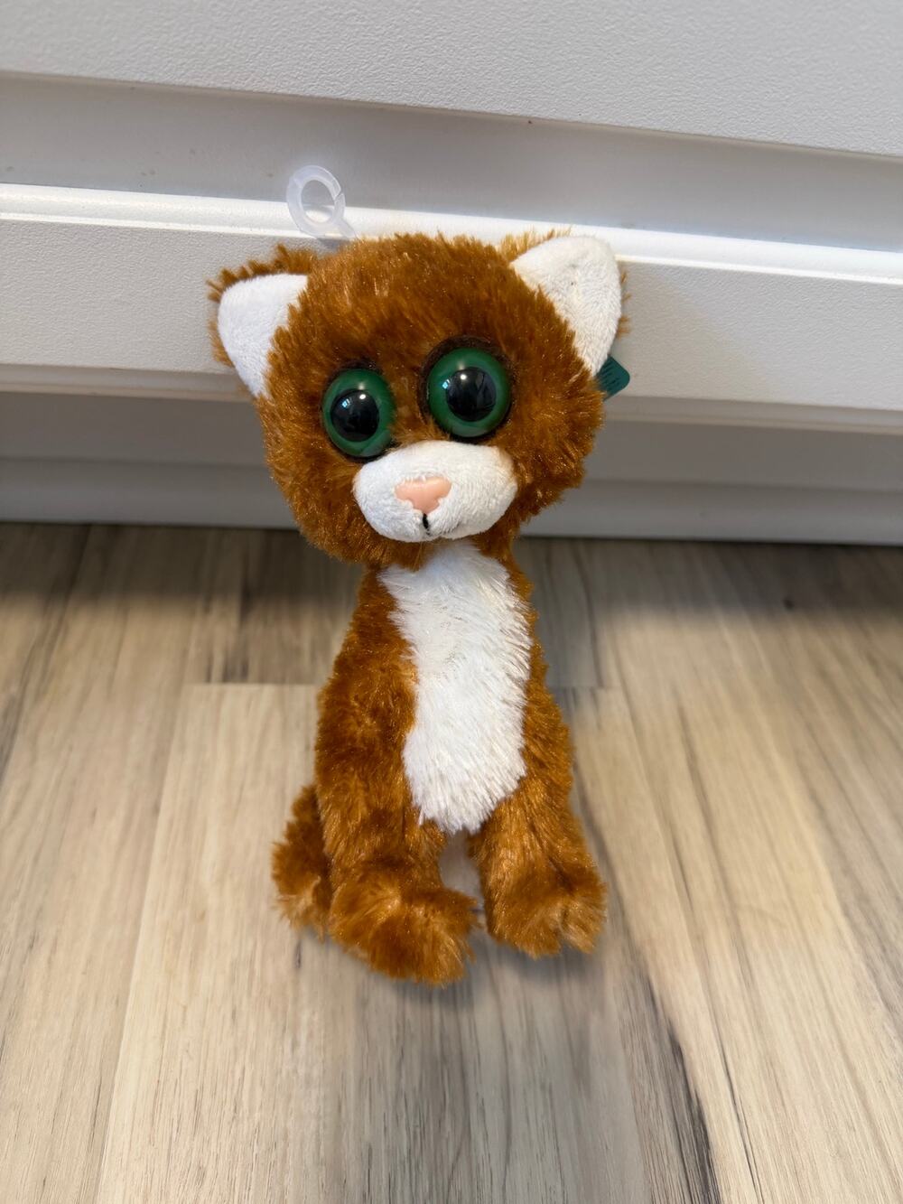 NWT Twisted Whiskers Cat 8" Plush Stuffed Orange & White Green Eyes 2018